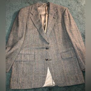 Elegant Black and Gray Men's Plaid Blazer